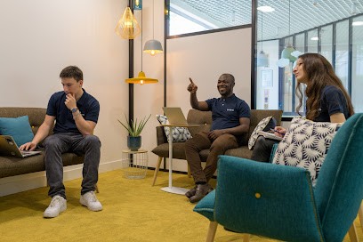 Axians Cloud IDF Public Santé, Service de Support Informatique à La Garenne-Colombes